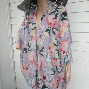 Eight Sixty Floral Kimono M